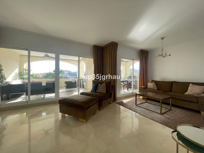 Image No.15-2 Bed Property for sale