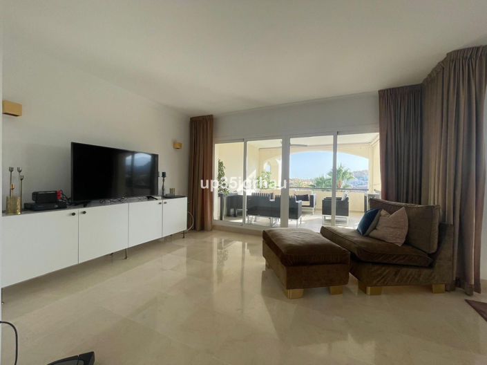 Image No.4-2 Bed Property for sale
