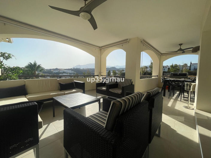 Image No.8-2 Bed Property for sale
