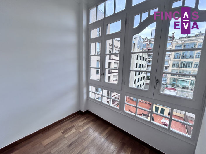 Image No.14-3 Bed Property for sale