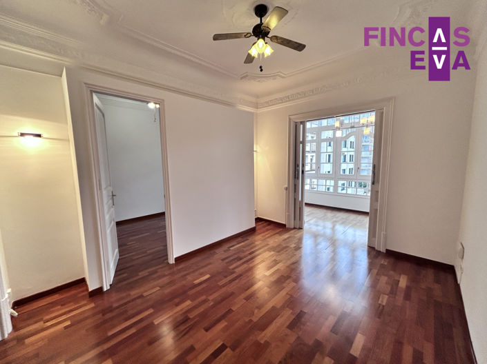 Image No.5-3 Bed Property for sale