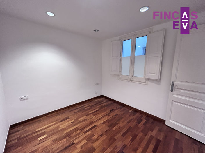 Image No.41-3 Bed Property for sale