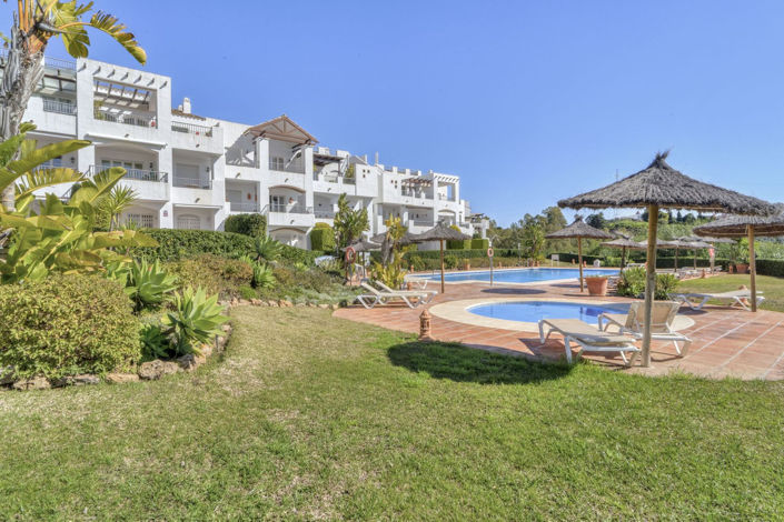 Image No.15-3 Bed Property for sale