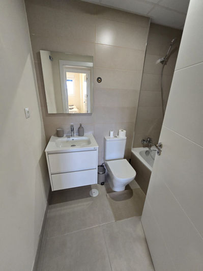 Image No.10-2 Bed Property for sale