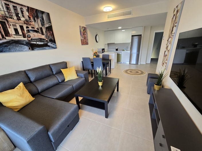 Image No.3-2 Bed Property for sale