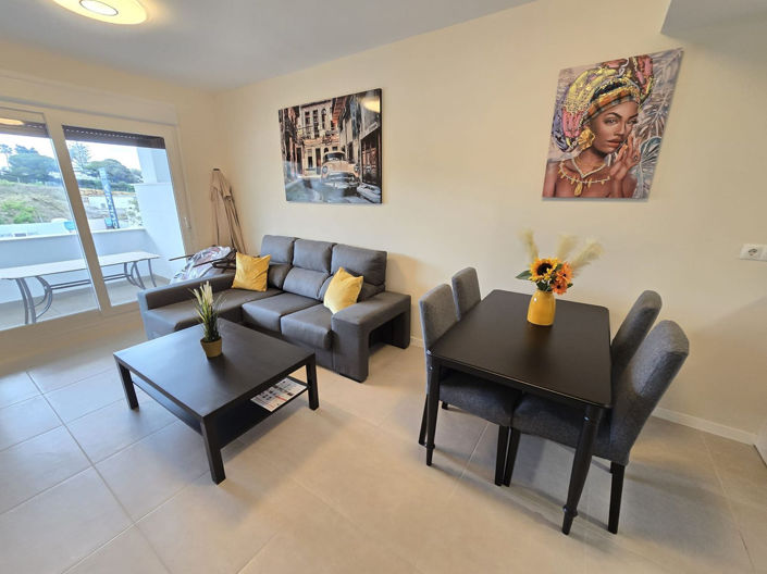 Image No.4-2 Bed Property for sale