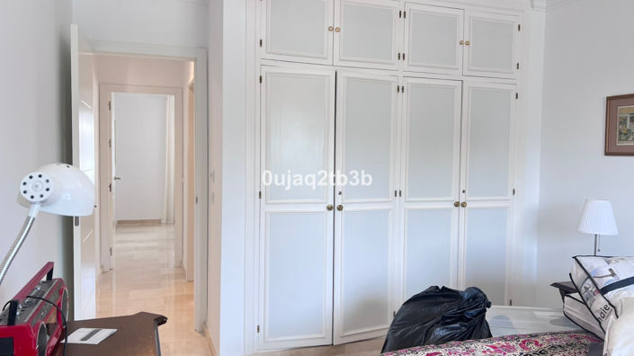 Image No.14-4 Bed Property for sale