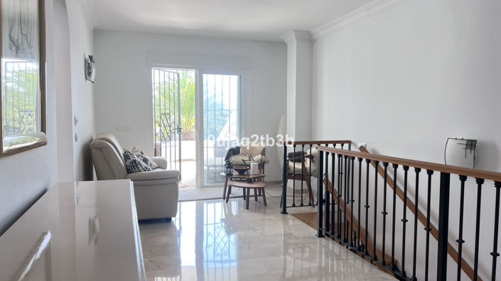 Image No.17-4 Bed Property for sale