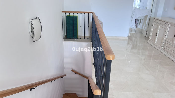 Image No.19-4 Bed Property for sale