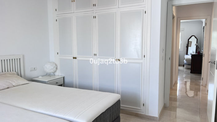 Image No.21-4 Bed Property for sale