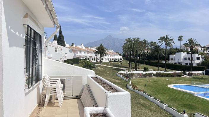 Image No.25-4 Bed Property for sale