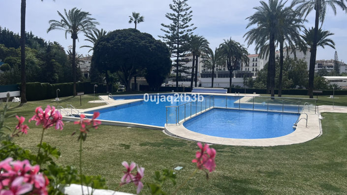 Image No.45-4 Bed Property for sale