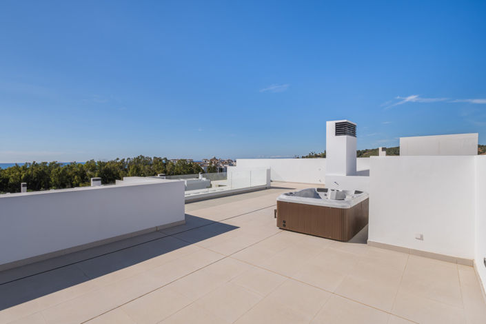 Image No.43-3 Bed Property for sale