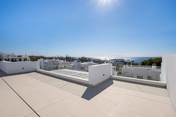 Image No.45-3 Bed Property for sale