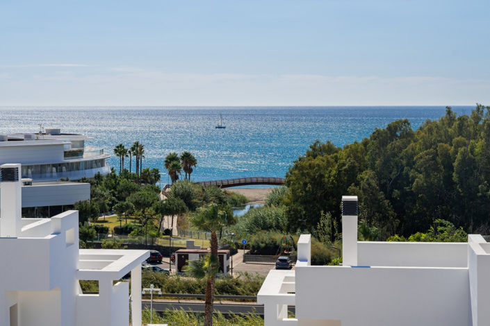 Image No.47-3 Bed Property for sale