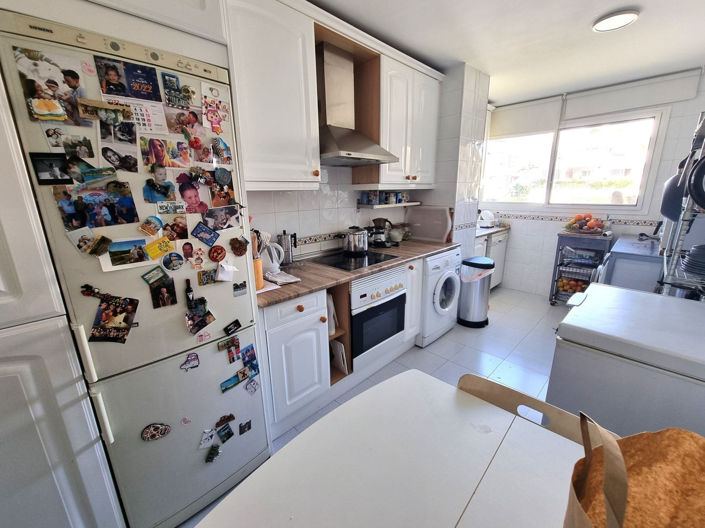 Image No.21-3 Bed Property for sale