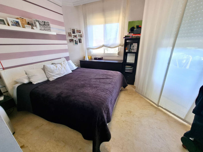 Image No.35-3 Bed Property for sale