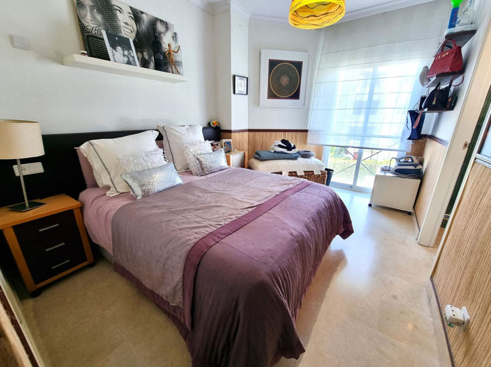 Image No.4-3 Bed Property for sale