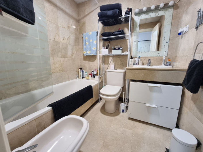 Image No.5-3 Bed Property for sale