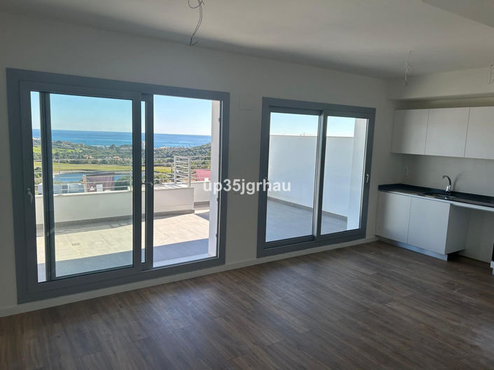 Image No.20-3 Bed Property for sale