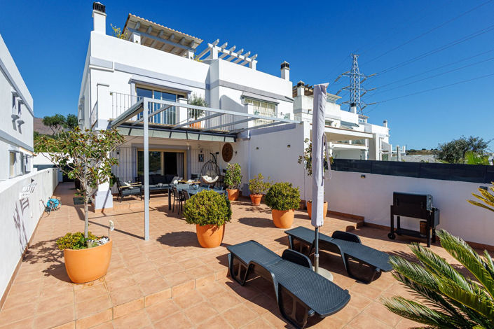 Image No.11-3 Bed Property for sale