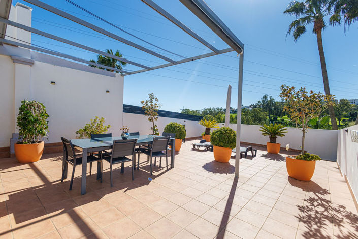 Image No.13-3 Bed Property for sale