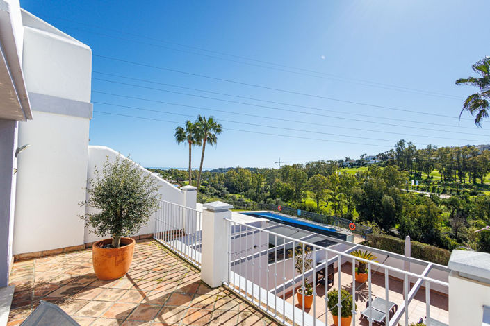 Image No.8-3 Bed Property for sale