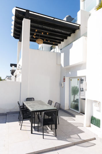 Image No.12-2 Bed Property for sale