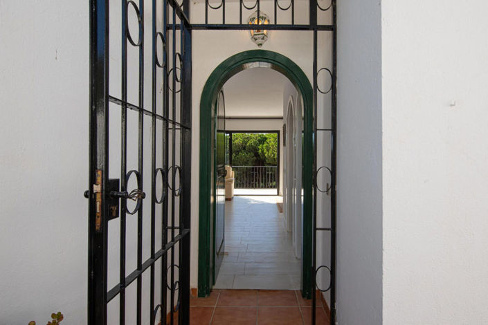 Image No.4-2 Bed Property for sale