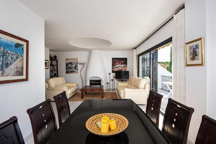 Image No.8-2 Bed Property for sale