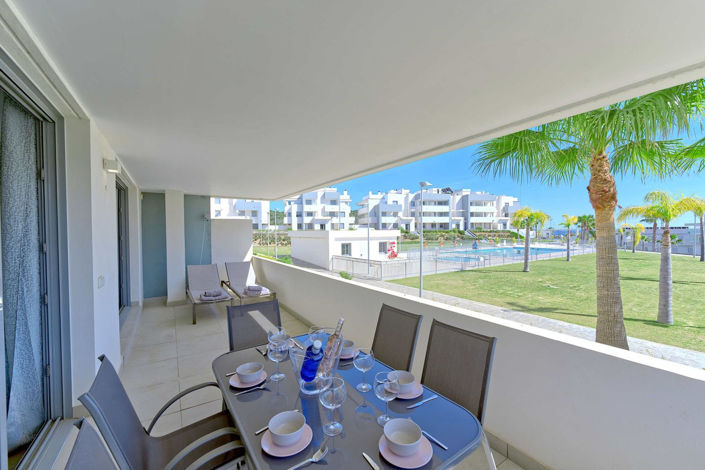 Image No.3-3 Bed Property for sale