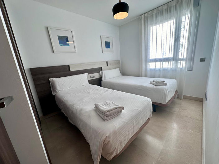Image No.18-3 Bed Property for sale