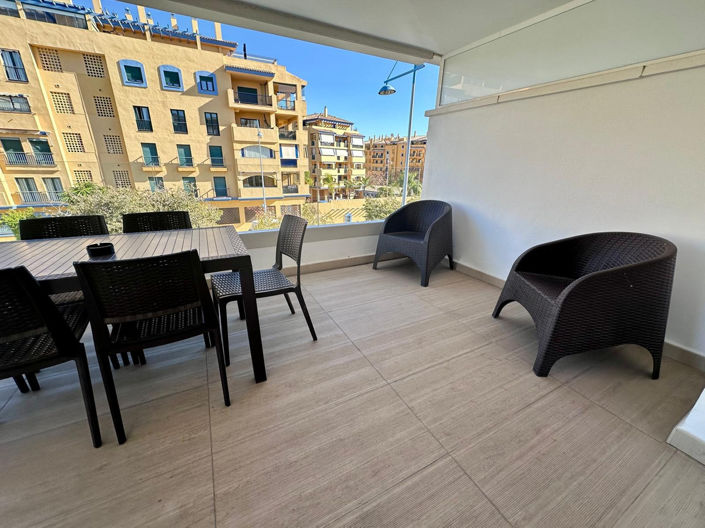Image No.25-3 Bed Property for sale