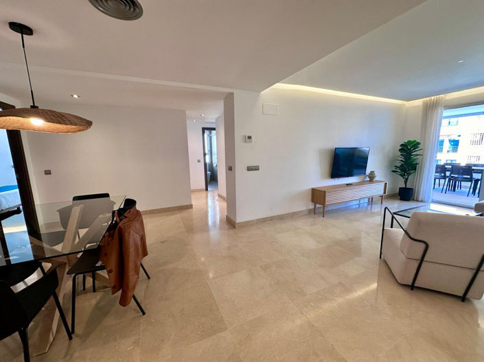 Image No.29-3 Bed Property for sale