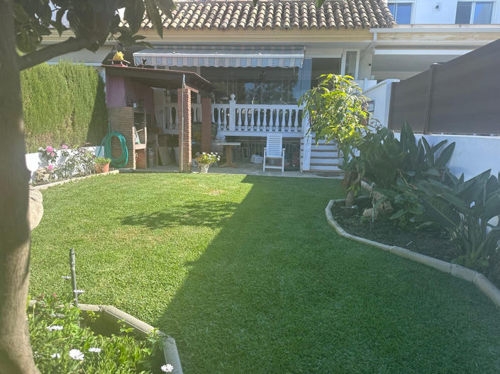 Image No.2-4 Bed Property for sale