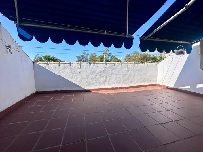 Image No.31-4 Bed Property for sale