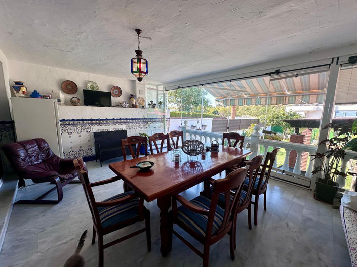 Image No.9-4 Bed Property for sale