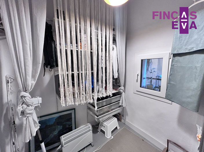 Image No.18-3 Bed Property for sale