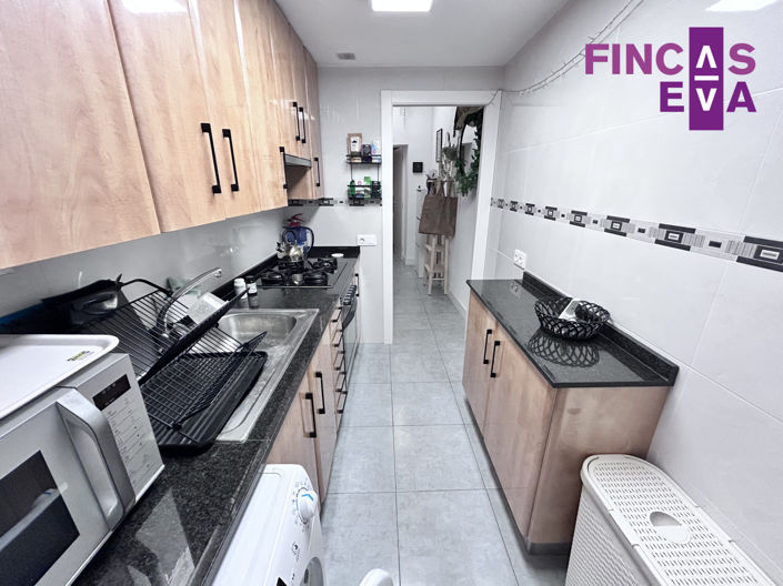 Image No.30-3 Bed Property for sale