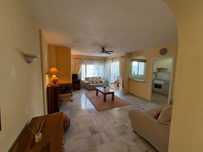 Image No.10-2 Bed Property for sale