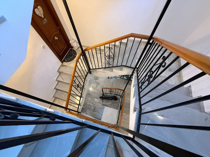 Image No.29-2 Bed Property for sale