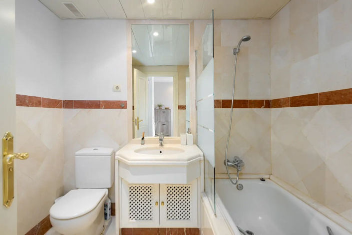 Image No.18-Propriété de 2 chambres à vendre à Marbella