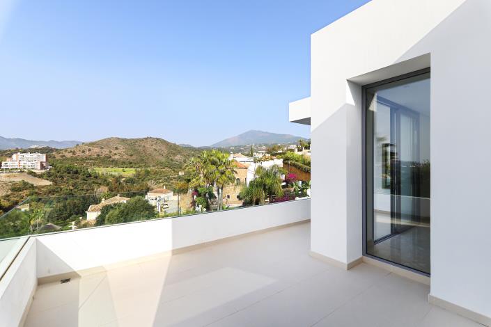 Image No.11-5 Bed Villa for sale
