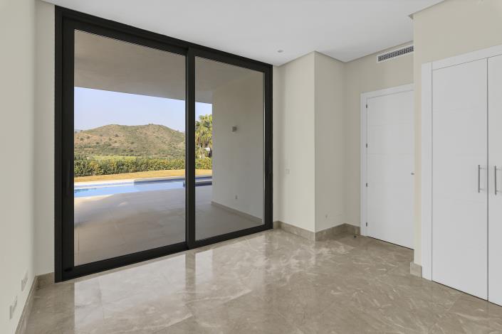 Image No.20-5 Bed Villa for sale