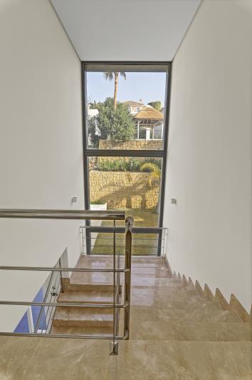 Image No.38-5 Bed Villa for sale