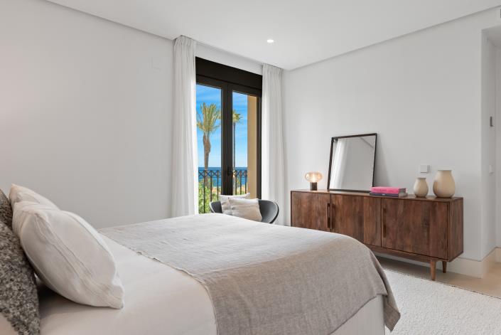 Image No.19-3 Bed Apartment for sale