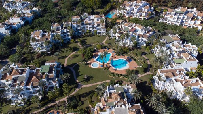Image No.40-2 Bed Apartment for sale