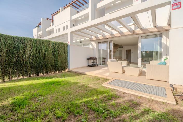 Image No.20-4 Bed Townhouse for sale