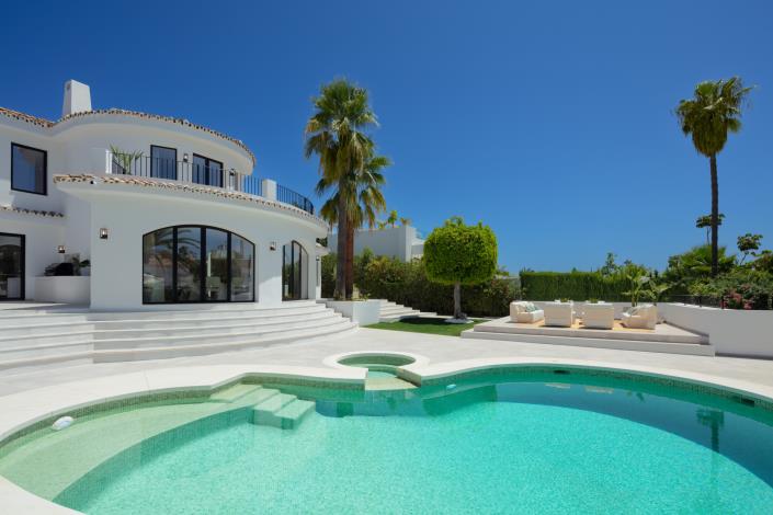 Image No.17-Villa de 5 chambres à vendre à Nueva Andalucia