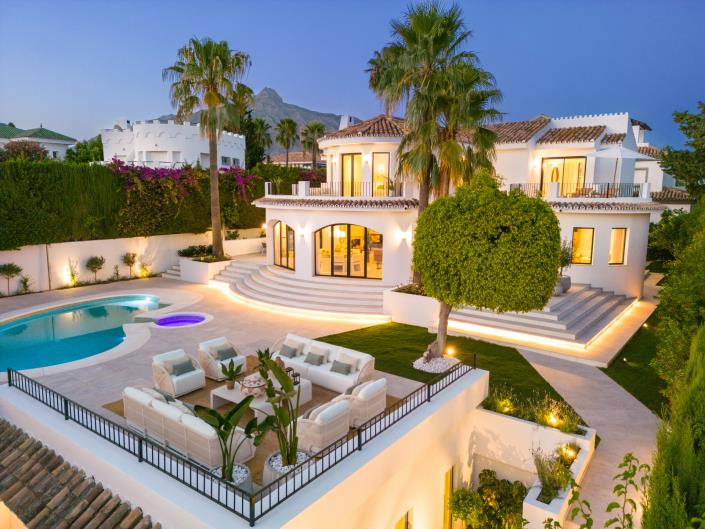 Image No.31-Villa de 5 chambres à vendre à Nueva Andalucia